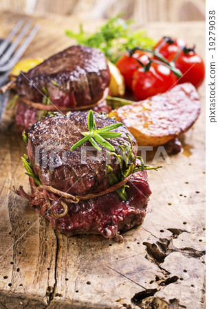 venison medallions venison medallions 19279038