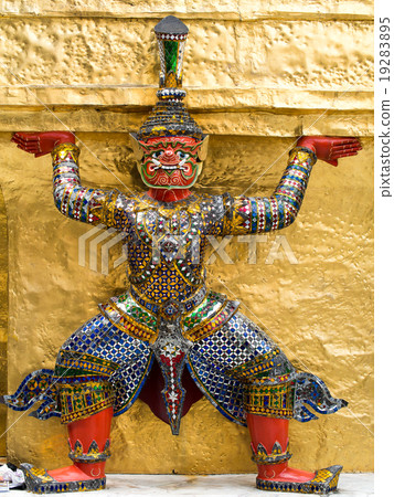 Wat Phra Kaew Wat Phra Kaew 19283895