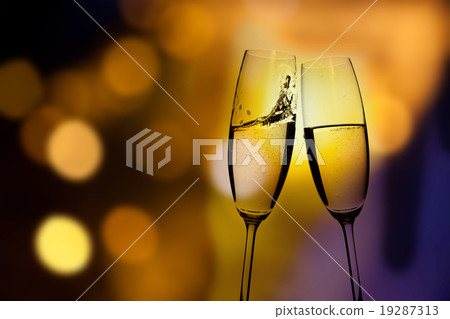 Toasting with champagne glasses 19287313