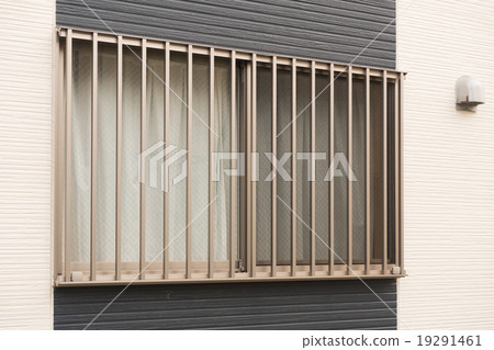 Window with surface lattice Window with surface lattice 19291461