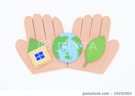 Palm and Earth Palm and Earth 19292003
