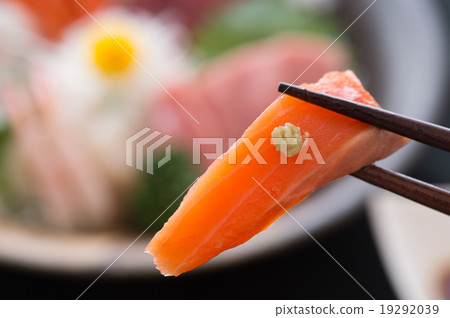 三文魚生魚片 19292039