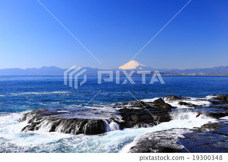 江之島富士山 19300348