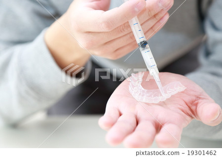 Whitening Home Whitening (Dental Hygiene Male Preventive Therapy Medical Plaque Control) 19301462