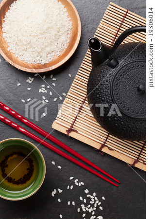 Asian tea bowl and teapot Asian tea bowl and teapot 19306014