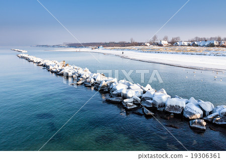 Baltic Sea coast in Wustrow Baltic Sea coast in Wustrow 19306361