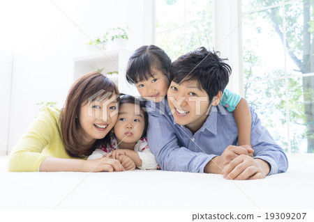 4個日本家庭 4個日本家庭 19309207