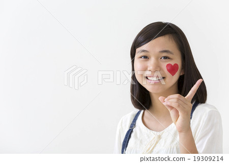 一個尖尖的女孩 19309214