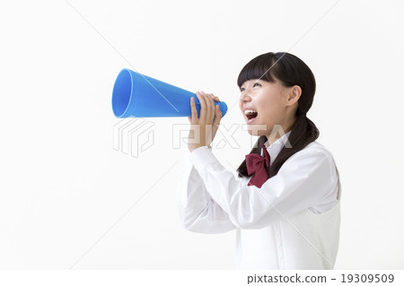 女孩初中生用擴音器大喊 19309509