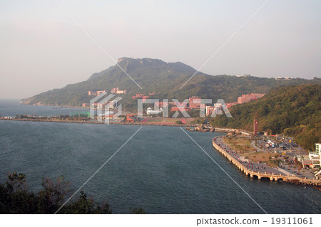 View of Taiwan Kaohsiung Xishiko Bay 19311061