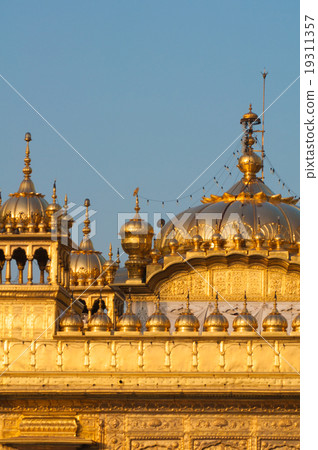 close up golden temple of amritsar close up golden temple of amritsar 19311357