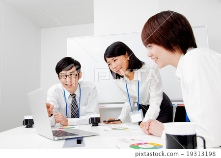 Meeting meeting of business meeting room Scene theme setting (internal meeting) Meeting meeting of business meeting room Scene theme setting (internal meeting) 19313198