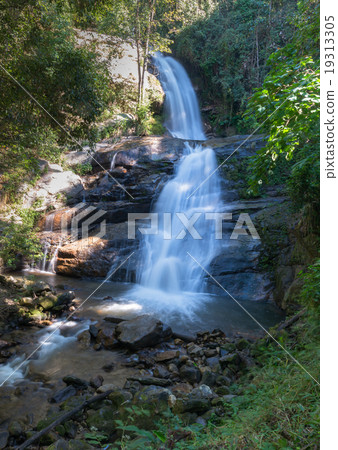 Huaysaaileung waterfall in National park 19313305