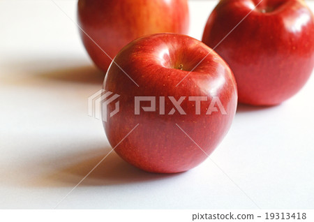 Apple (cinnosus) Apple (cinnosus) 19313418