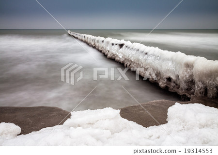 Winter on the Baltic Sea Winter on the Baltic Sea 19314553