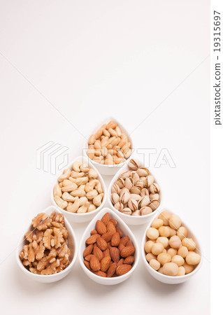 各種堅果（杏仁，腰果，澳洲堅果，開心果，花生，核桃） 19315697