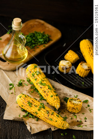 Grilled Corn on the cob with Chili, Cilantro Grilled Corn on the cob with Chili, Cilantro 19319361