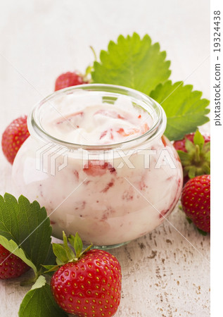 strawberry yoghurt strawberry yoghurt 19324438