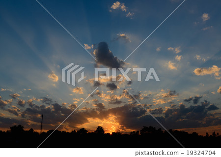 Sunset scene 19324704