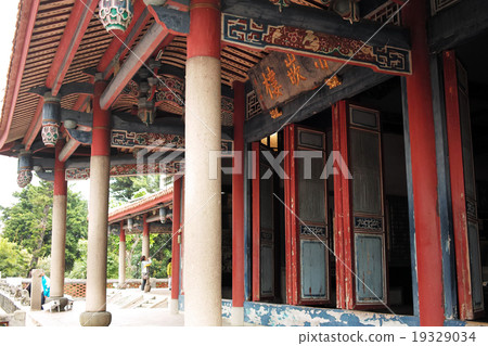 Entrance of Taiwan Tiannan Red Tower Entrance of Taiwan Tiannan Red Tower 19329034
