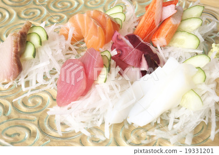 Japanese sashimi 19331201