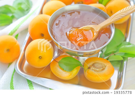 apricot apricot 19335778