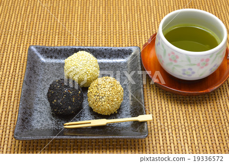 美味的芝麻餃子 美味的芝麻餃子 19336572