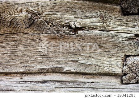 The wall of the old log house 19341295