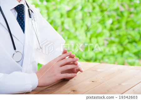 Doctor, consultation, plant background 19342603