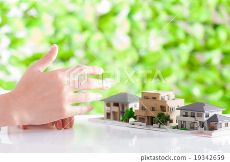 Residential model, green background 19342659