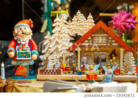 Christmas Market in Brugge, Belgium. Christmas Market in Brugge, Belgium. 19342672