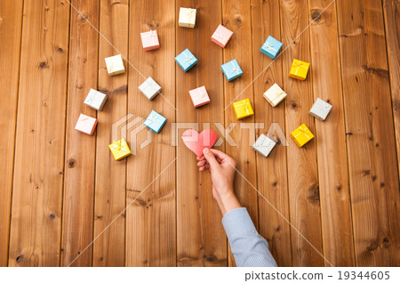 Red heart mark 19344605