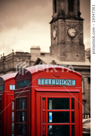 Edinburgh city street Edinburgh city street 19347361
