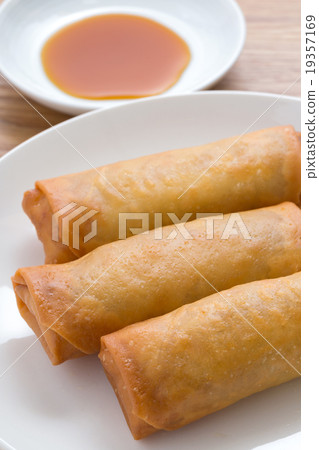 Spring roll  19357169
