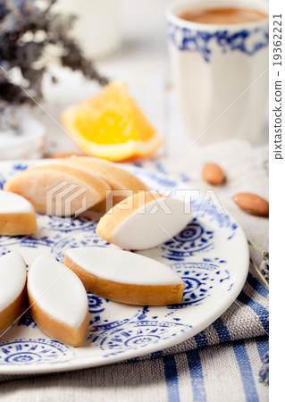 Calissons d'Aix-en-Provence French Provence sweets 19362221