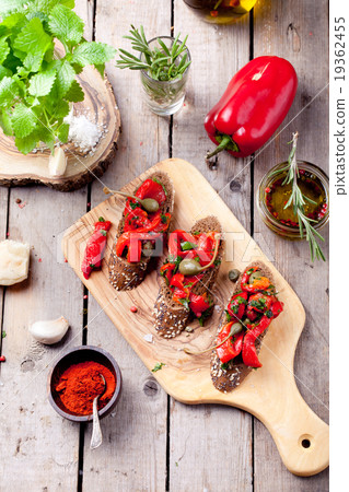 Italian bruschetta, crostini with roasted peppers 19362455
