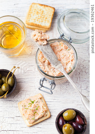 Smoked salmon and soft cheese spread, mousse Smoked salmon and soft cheese spread, mousse 19362461
