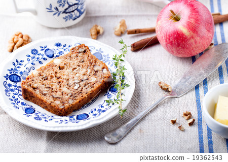 Apple, walnut cake, loaf, bread with fresh apples 19362543