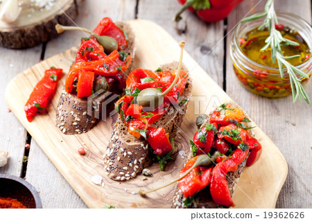 Italian bruschetta, crostini with roasted peppers 19362626