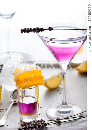 Martini, lavender, honey, lemon cocktail Vermouth Martini, lavender, honey, lemon cocktail Vermouth 19362630
