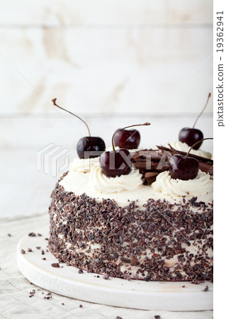Black forest cake, Schwarzwald pie, dark chocolate 19362941