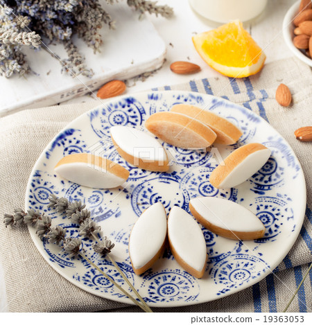 Calissons d'Aix-en-Provence French Provence sweets Calissons d'Aix-en-Provence French Provence sweets 19363053