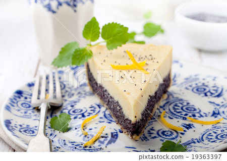 Poppy seed cream tart, cake, pie slice 19363397