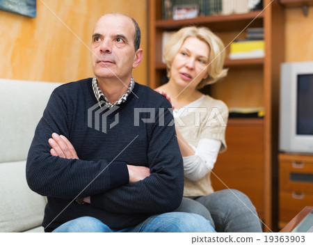 Wife asking husband for forgiveness 19363903
