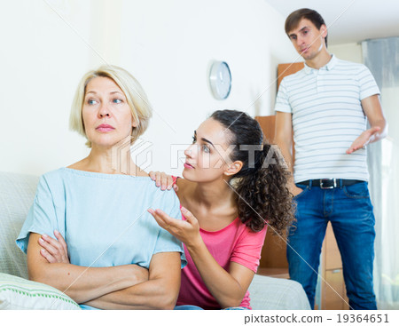 Family members asking senior mother to forget offences Family members asking senior mother to forget offences 19364651