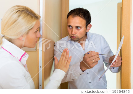 Man trying to collect arrearages from woman 19364845