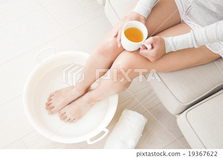 Beauty image foot of women foot foot Beauty image foot of women foot foot 19367622