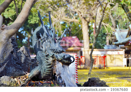 Dragon spout 19367680