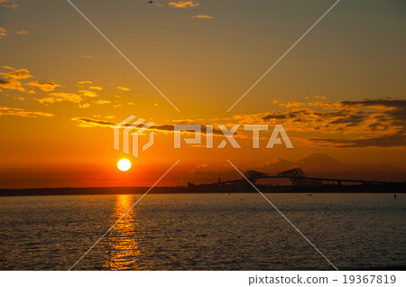 Sunset and Shadow Fuji Sunset and Shadow Fuji 19367819