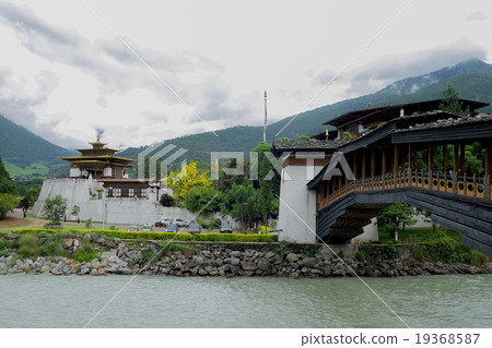 punakha dzong 19368587
